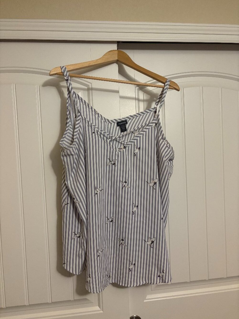 Torrid Blue and White Stripe Crane Bird Lattice Cami Torrid Size 2 US Size 2X